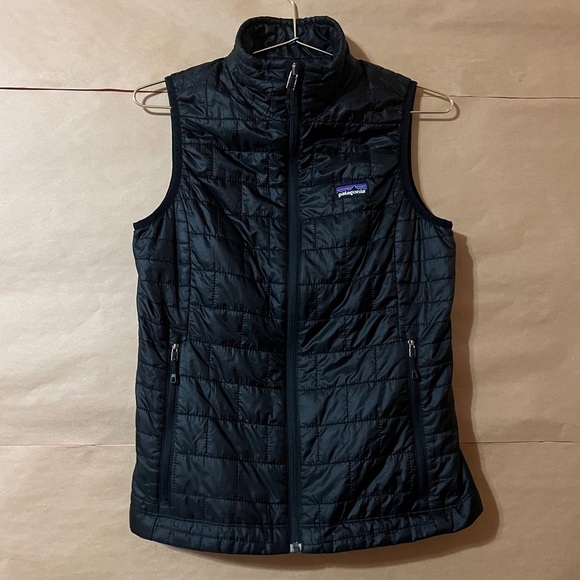 Patagonia | Women's Nano Puff Vest Zip Front PrimaLoft Ripstop Black Size XS - Picture 1 of 12